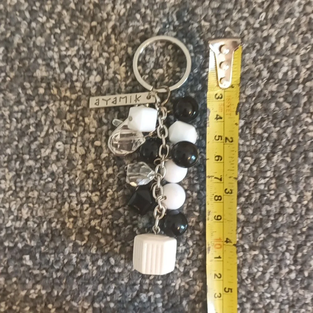 Ayamik Cha Cha beads silver key chain